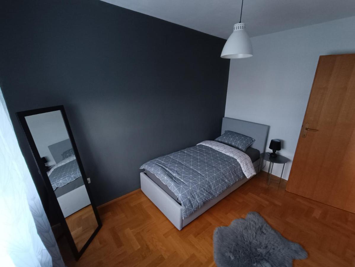 Arena Apartment Osijek Bagian luar foto